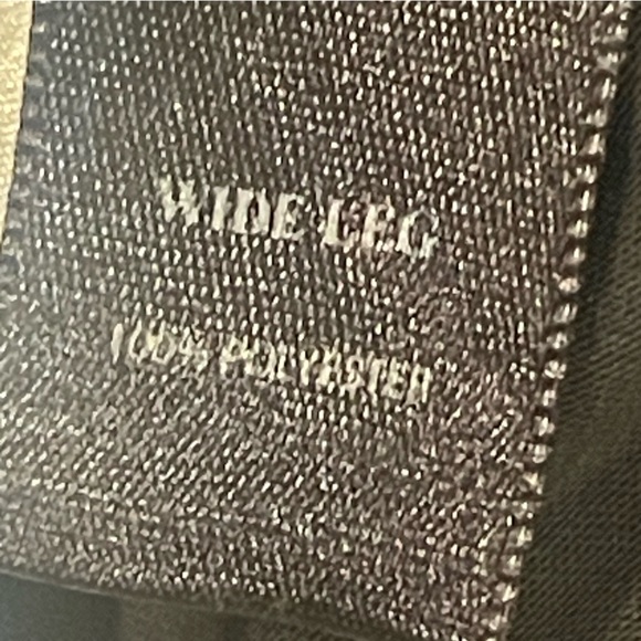 WHBM. Sz 4. Black Legacy Wide Leg Pant. Classic lightweight. Wardrobe essential - Picture 15 of 17